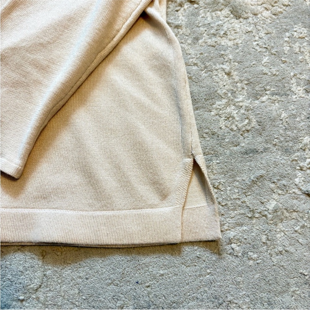 CYC Neutral Minimalist Cream Fine Knit Long Sleeve V Neck Sweater Size Medium - Picture 7 of 13